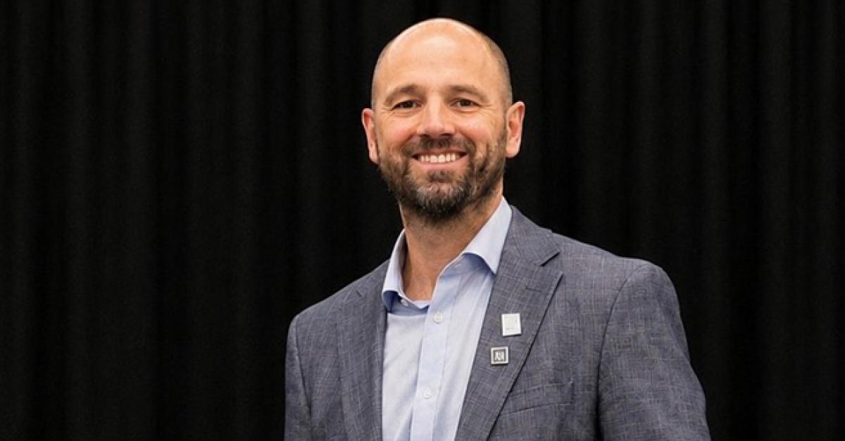Photo of Nathan Klomp